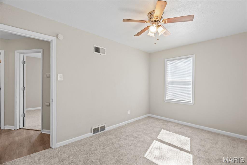 9750 Lorna Lane, St Louis, MO, 63136