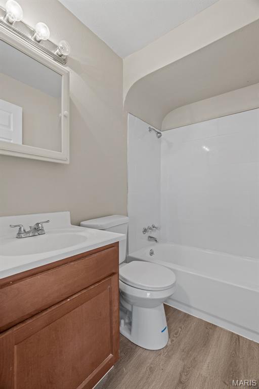 9750 Lorna Lane, St Louis, MO, 63136