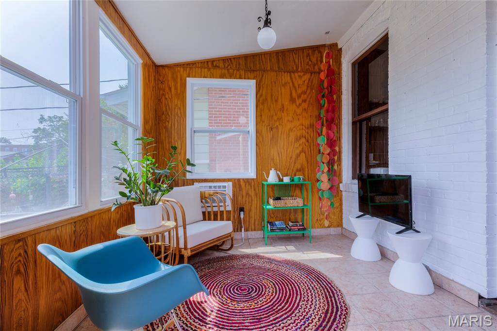 4984 Neosho, St Louis, MO, 63109-2953