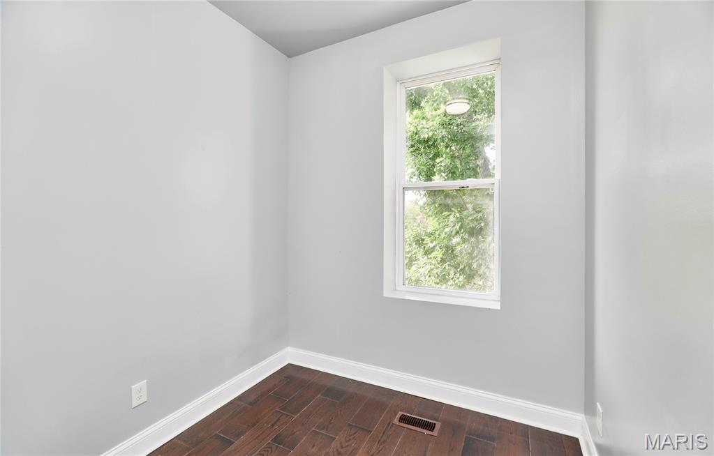 3007 Chippewa Street, St Louis, MO, 63118-3719