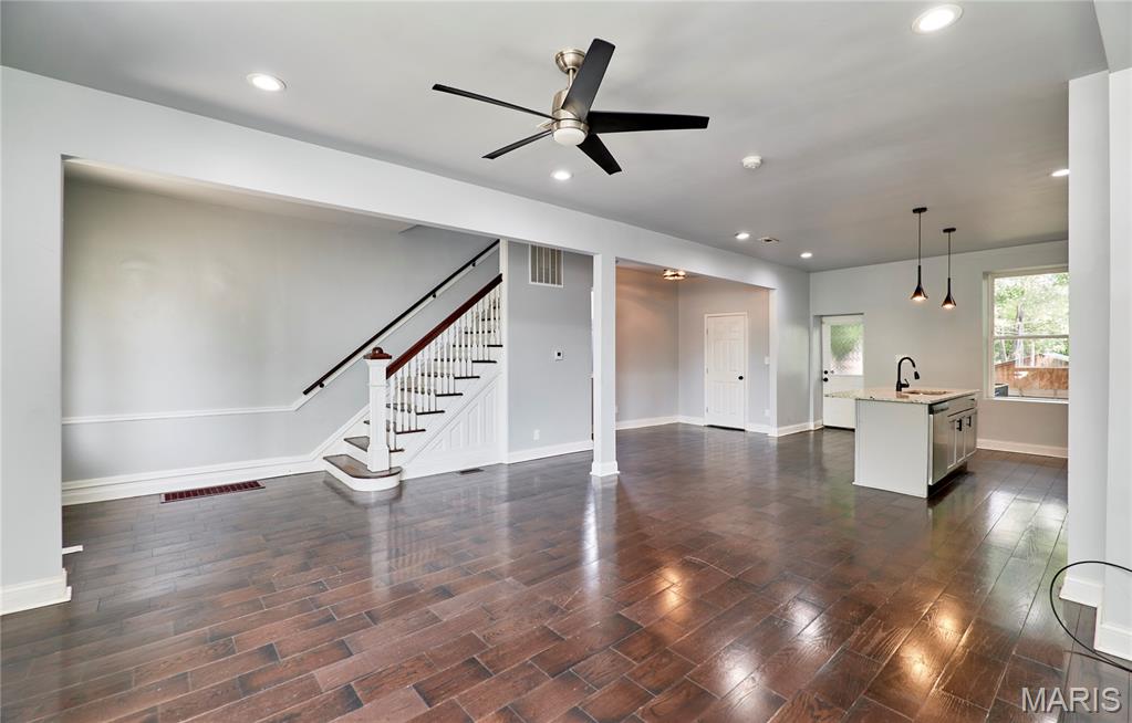 3007 Chippewa Street, St Louis, MO, 63118-3719