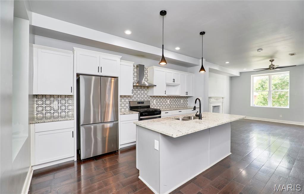 3007 Chippewa Street, St Louis, MO, 63118-3719