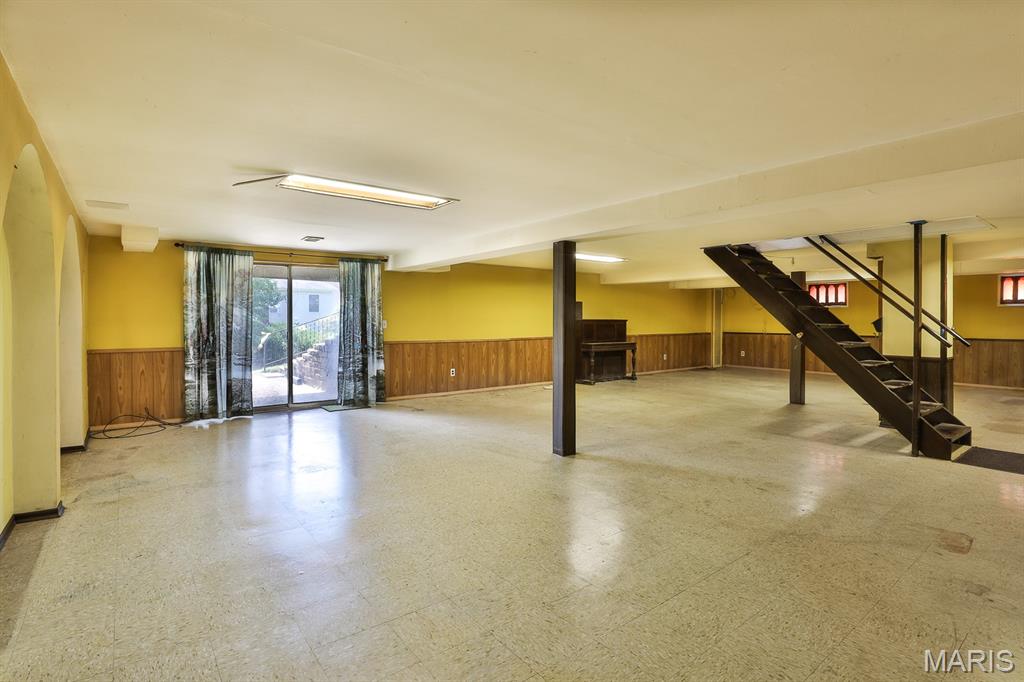 208 Fawn Meadows Drive, Ballwin, MO, 63011-3817