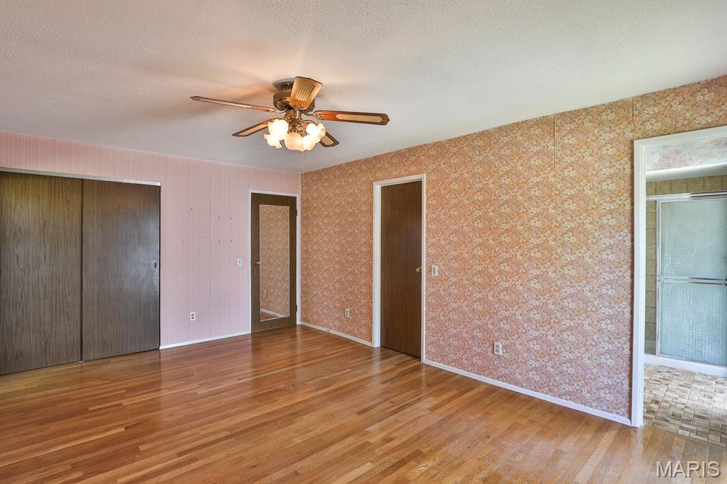 208 Fawn Meadows Drive, Ballwin, MO, 63011-3817