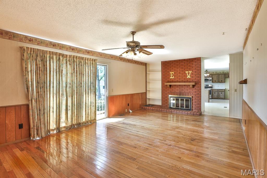 208 Fawn Meadows Drive, Ballwin, MO, 63011-3817