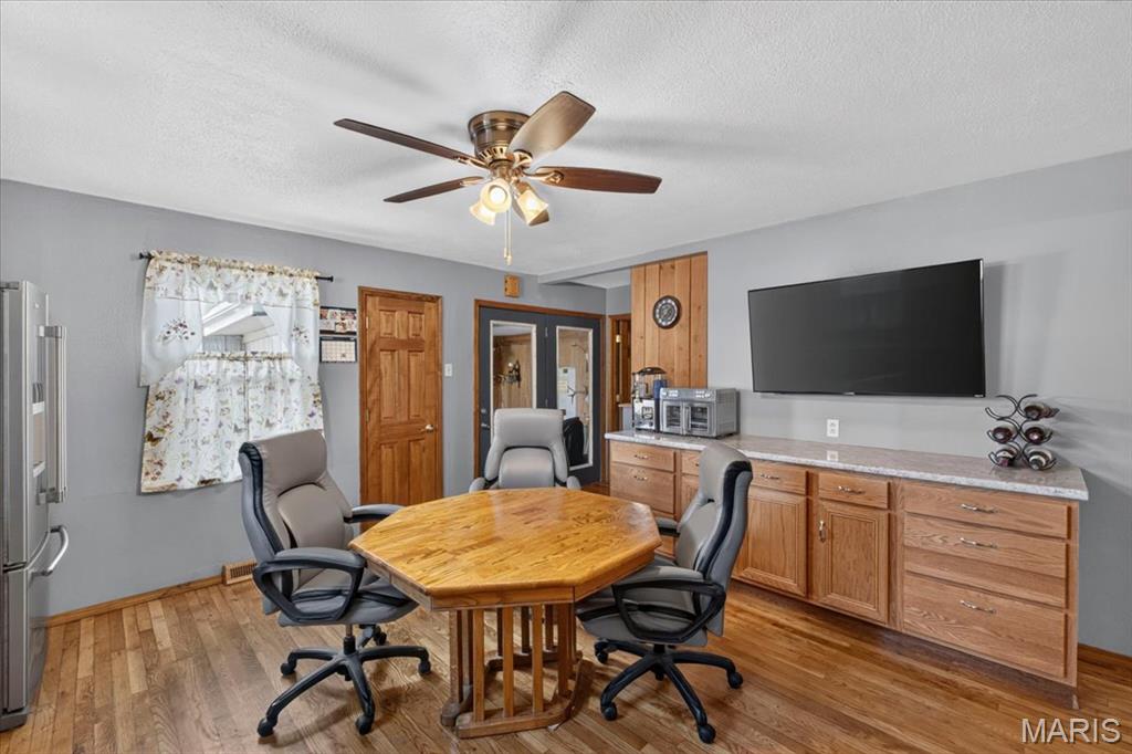 908 S Main Street, Columbia, IL, 62236-2404