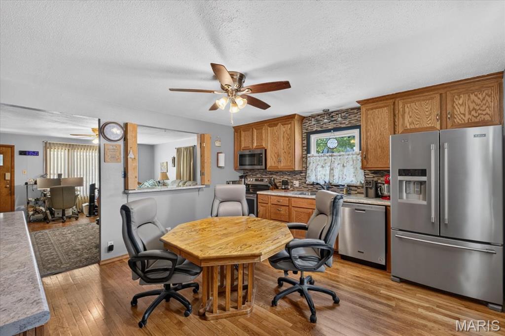 908 S Main Street, Columbia, IL, 62236-2404