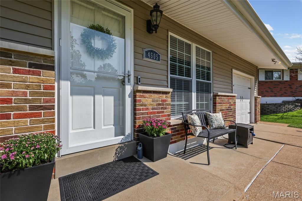 4505 Stallard Court, Oakville, MO, 63129