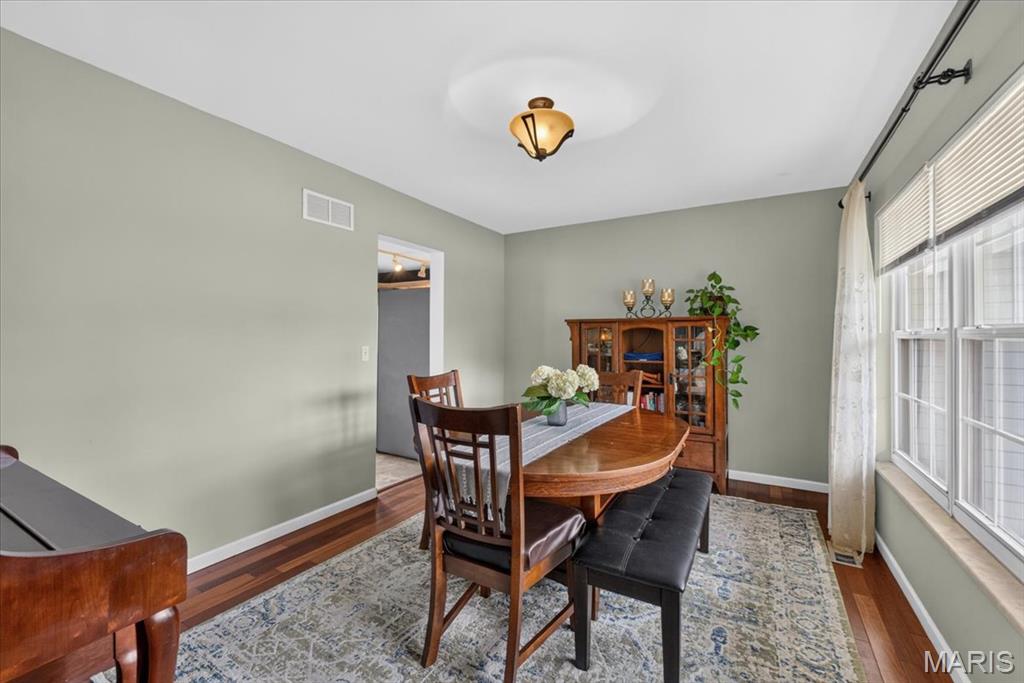 2607 Lakeshore Drive, Columbia, IL, 62236-2664