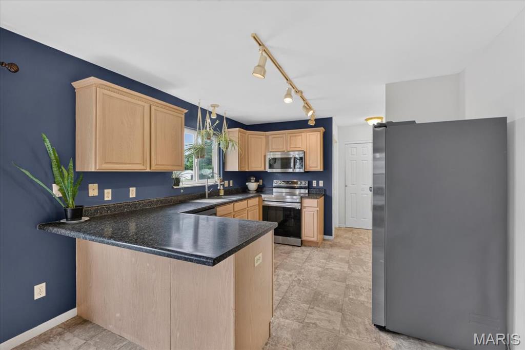 2607 Lakeshore Drive, Columbia, IL, 62236-2664