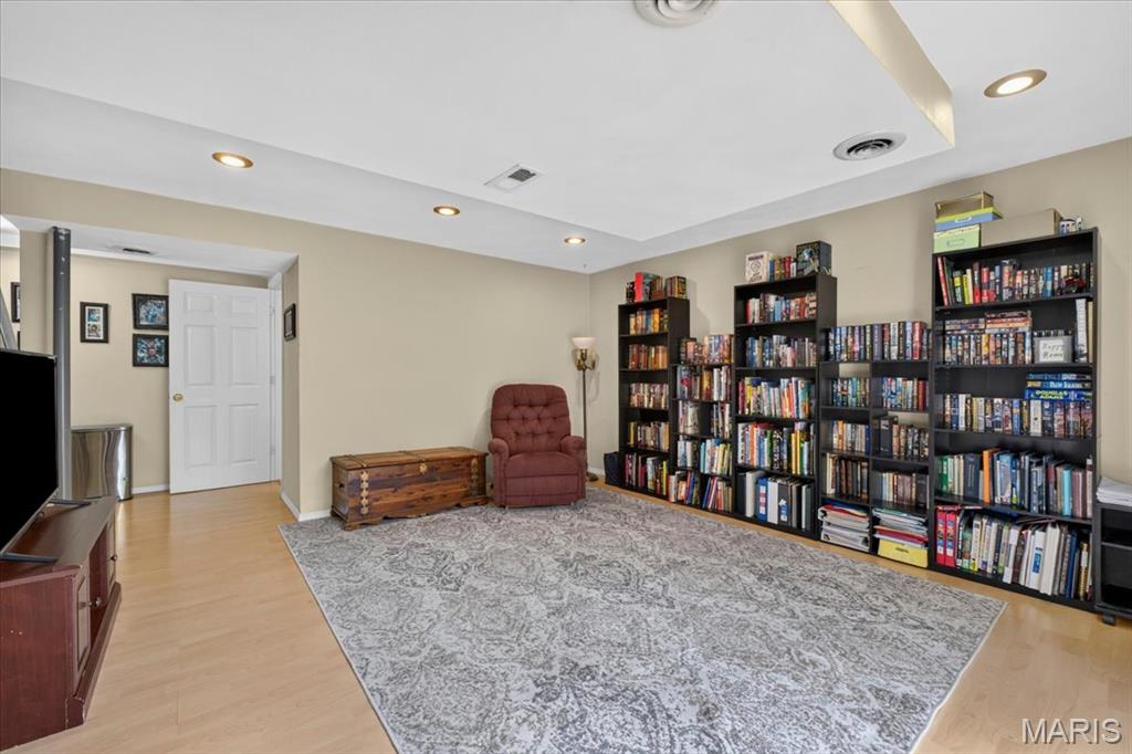 2607 Lakeshore Drive, Columbia, IL, 62236-2664
