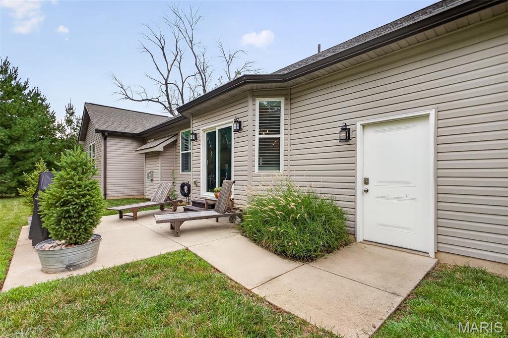 2334 Lakeshore Drive, Columbia, IL, 62236