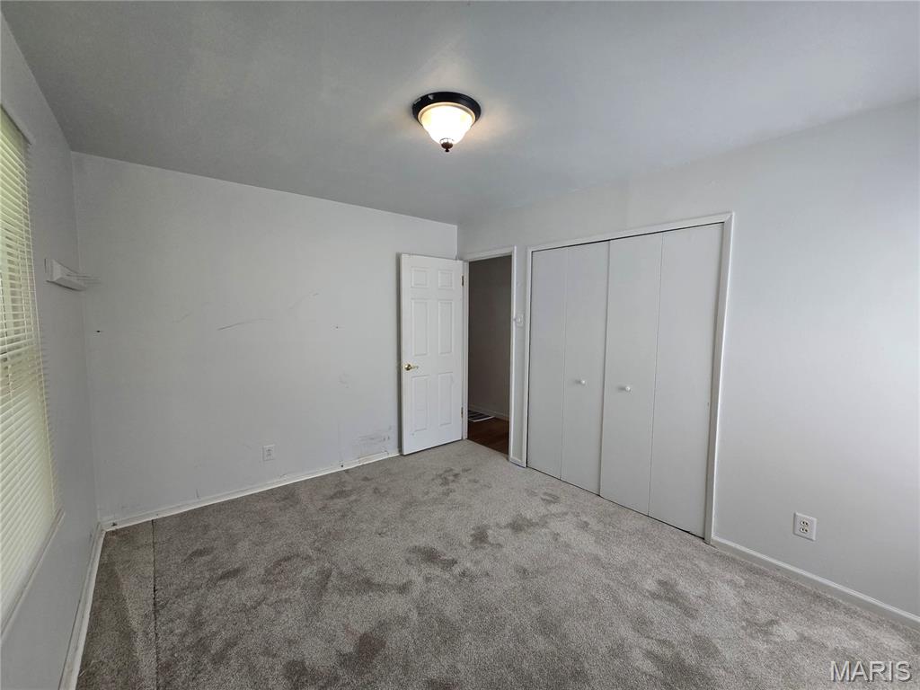 10642 Dunkeld Circle, St Louis, MO, 63137-3809