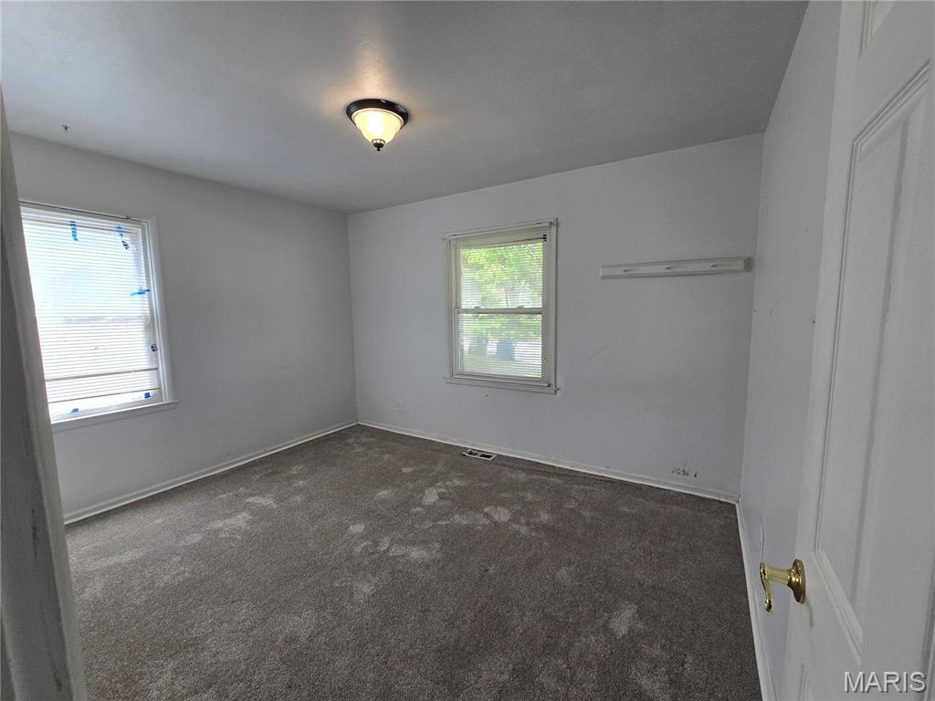 10642 Dunkeld Circle, St Louis, MO, 63137-3809