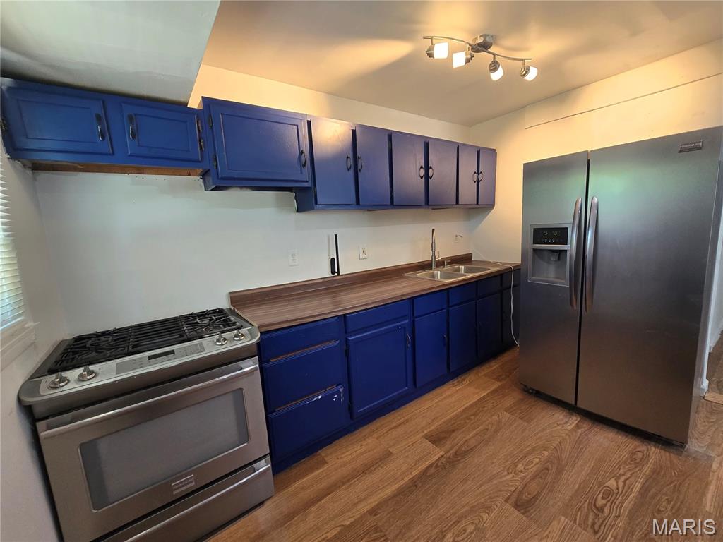 10642 Dunkeld Circle, St Louis, MO, 63137-3809