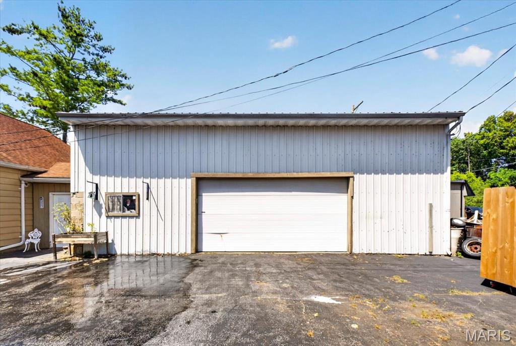 908 S Main Street, Columbia, IL, 62236-2404
