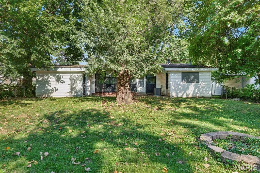 6829 Saint Olaf Drive, Berkeley, MO, 63134