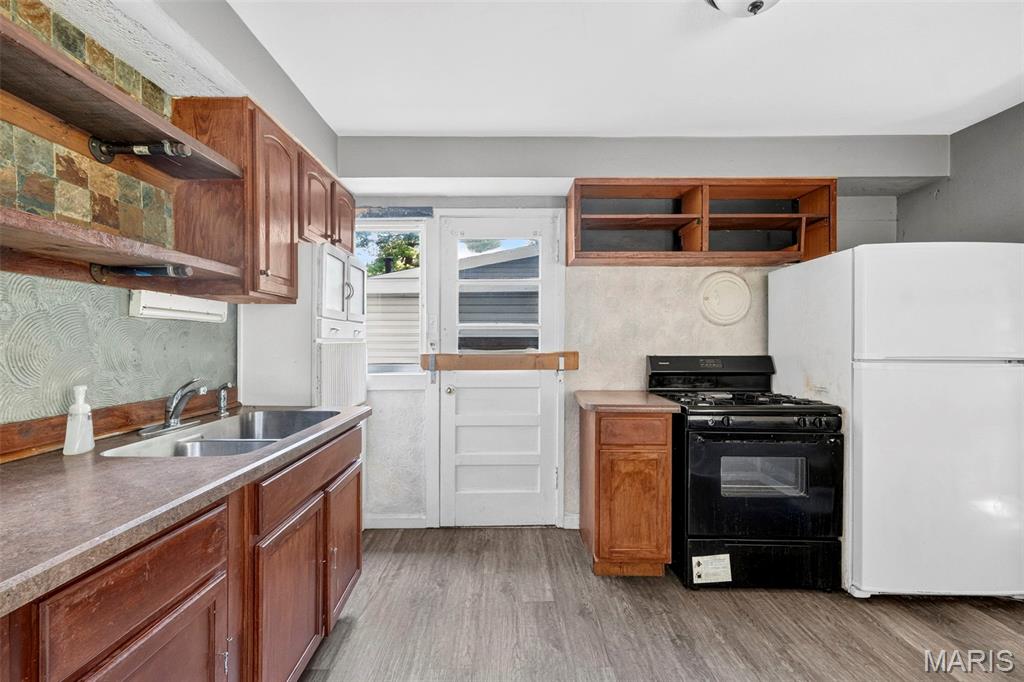 6829 Saint Olaf Drive, Berkeley, MO, 63134