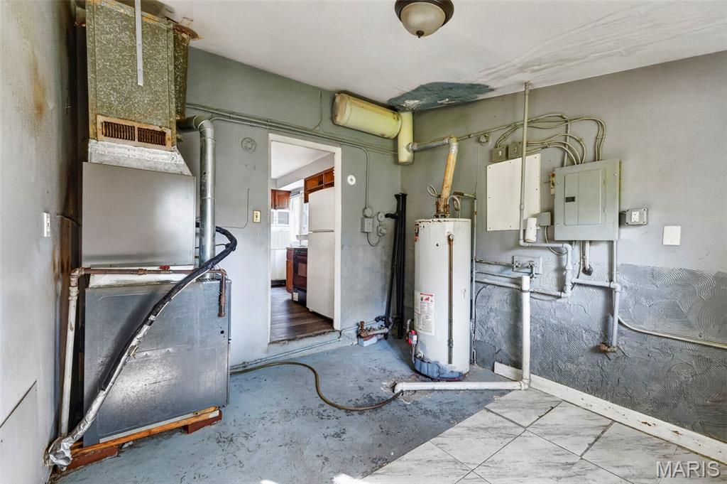 6829 Saint Olaf Drive, Berkeley, MO, 63134