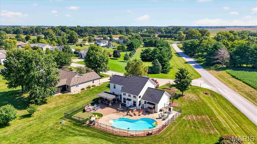 9301 Christopher Lake Drive, Columbia, IL, 62236-3458
