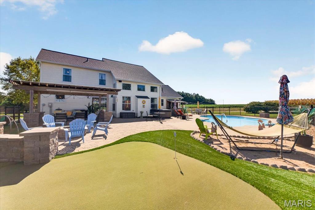 9301 Christopher Lake Drive, Columbia, IL, 62236-3458