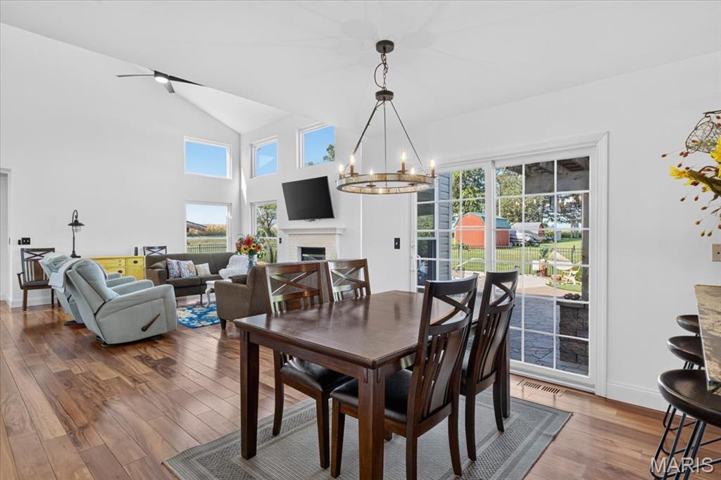 9301 Christopher Lake Drive, Columbia, IL, 62236-3458