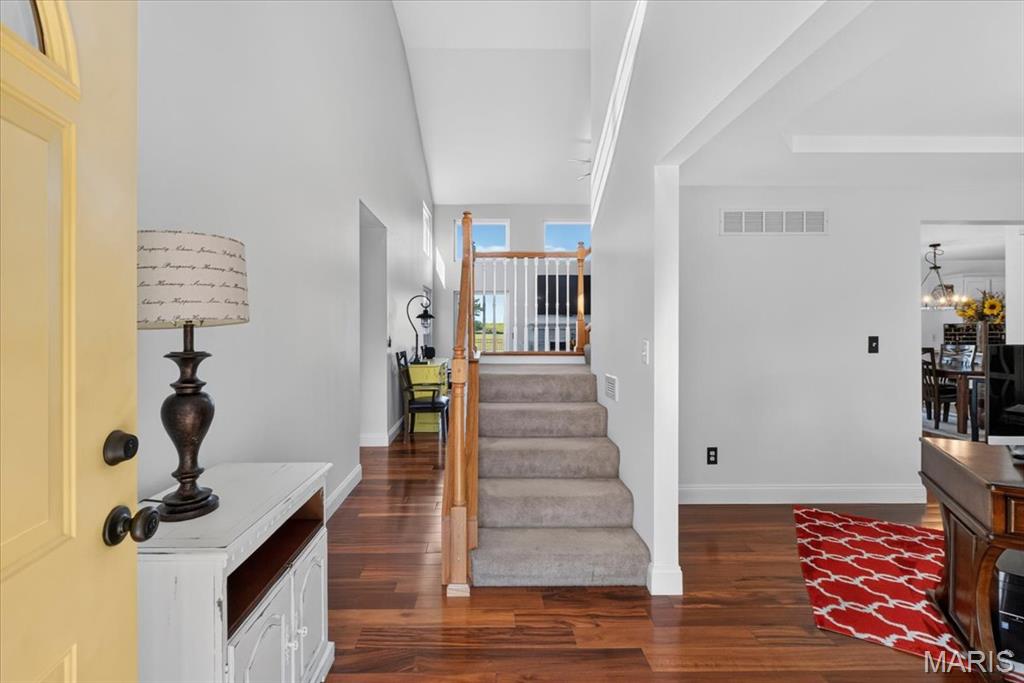 9301 Christopher Lake Drive, Columbia, IL, 62236-3458