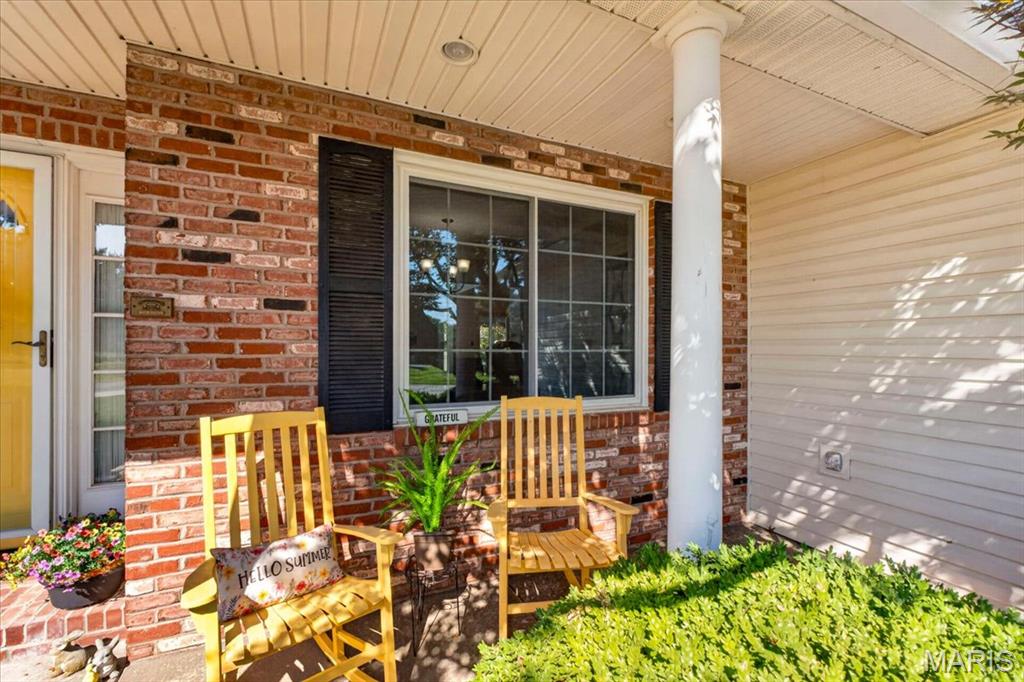 9301 Christopher Lake Drive, Columbia, IL, 62236-3458
