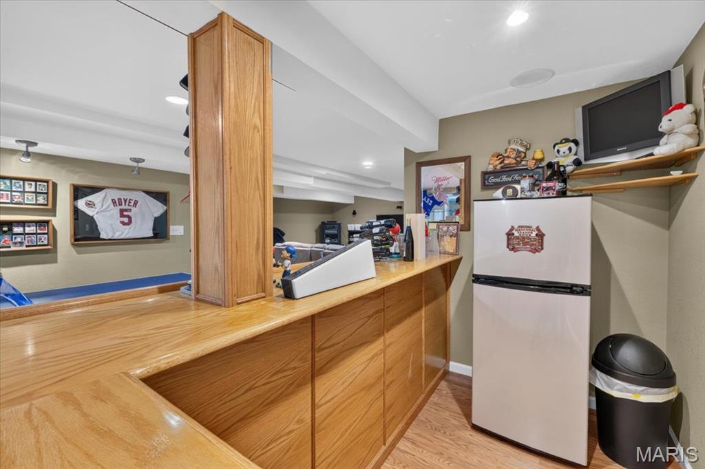 9301 Christopher Lake Drive, Columbia, IL, 62236-3458