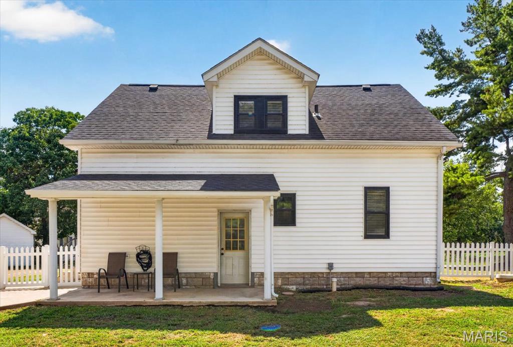 7106 Triple Lakes Road, Columbia, IL, 62236-2842