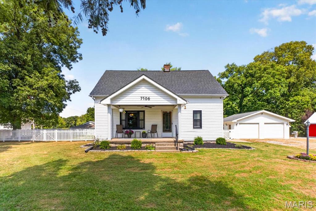 7106 Triple Lakes Road, Columbia, IL, 62236-2842