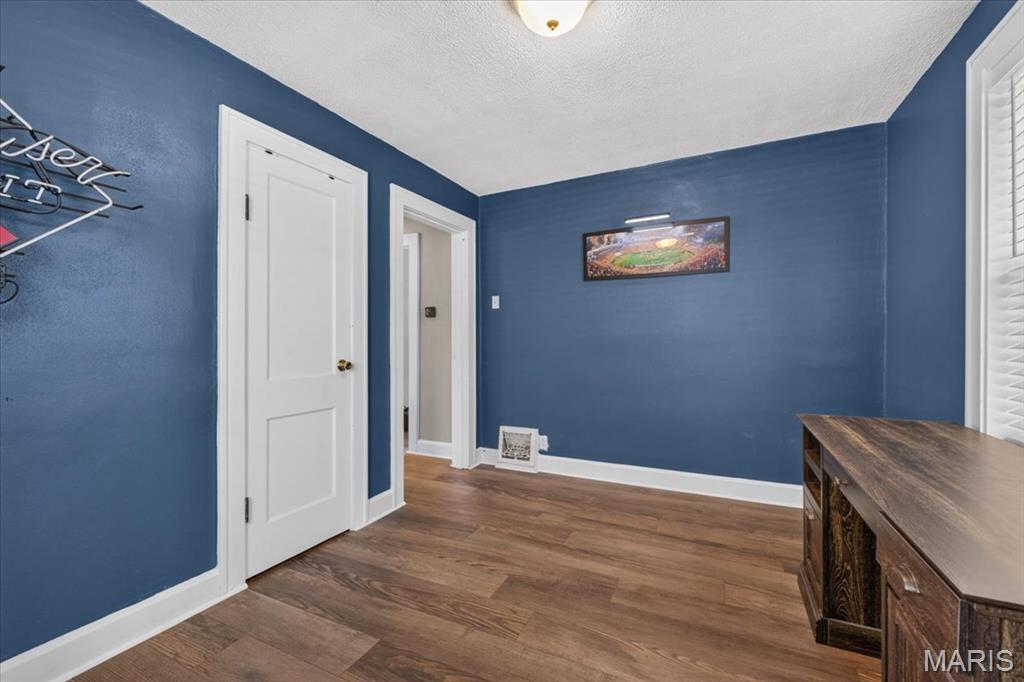 7106 Triple Lakes Road, Columbia, IL, 62236-2842
