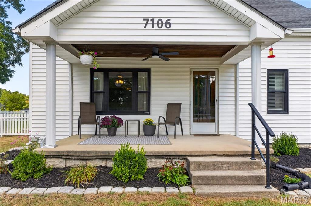 7106 Triple Lakes Road, Columbia, IL, 62236-2842