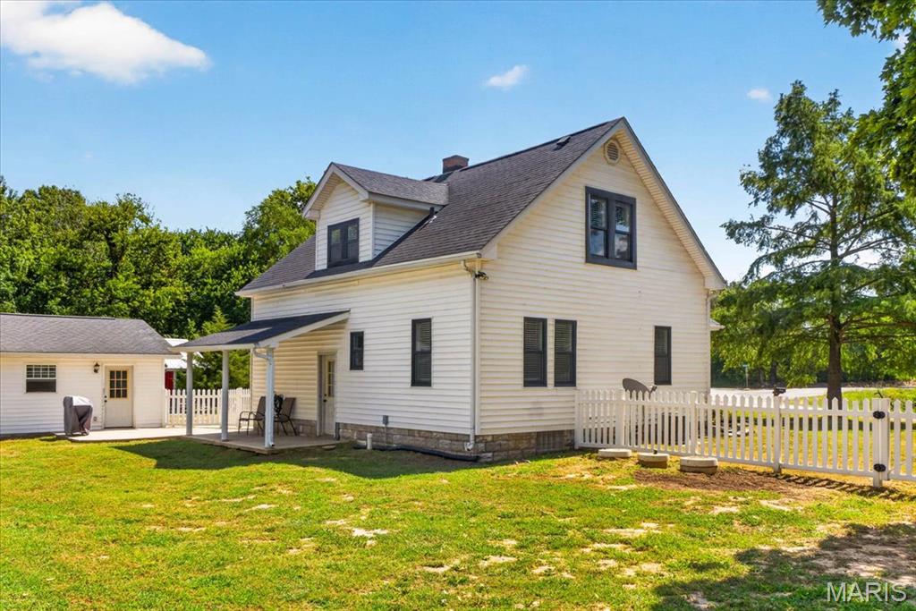 7106 Triple Lakes Road, Columbia, IL, 62236-2842