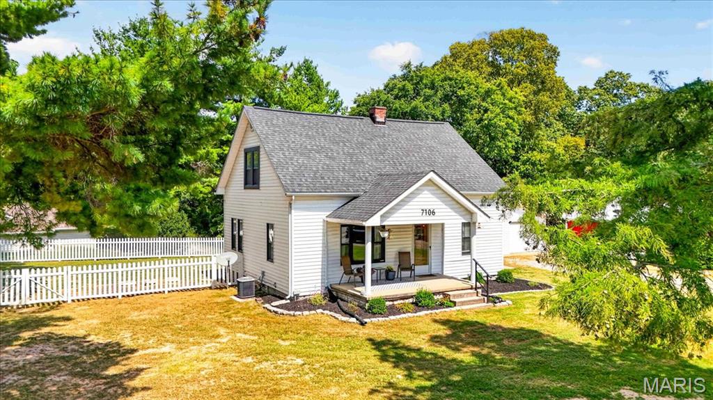 7106 Triple Lakes Road, Columbia, IL, 62236-2842