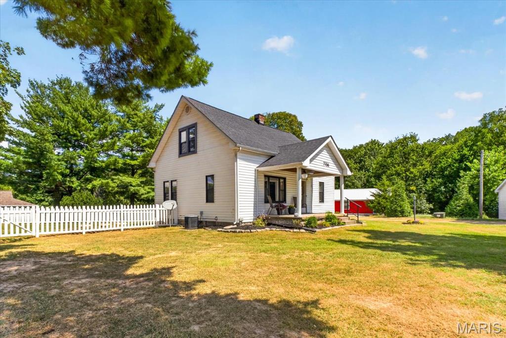 7106 Triple Lakes Road, Columbia, IL, 62236-2842
