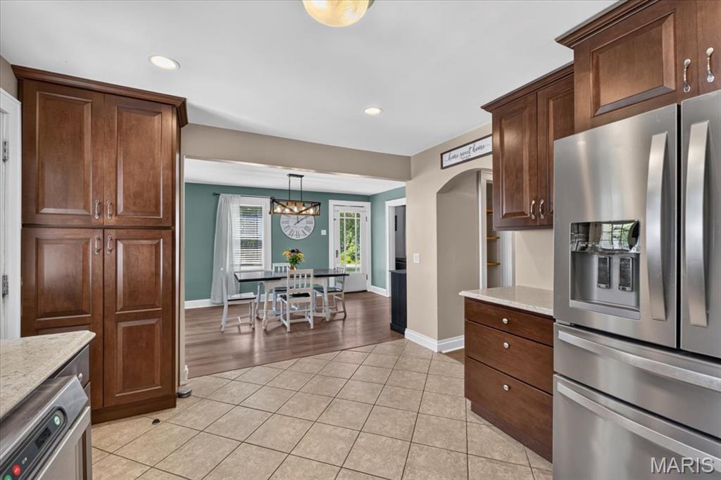 7106 Triple Lakes Road, Columbia, IL, 62236-2842
