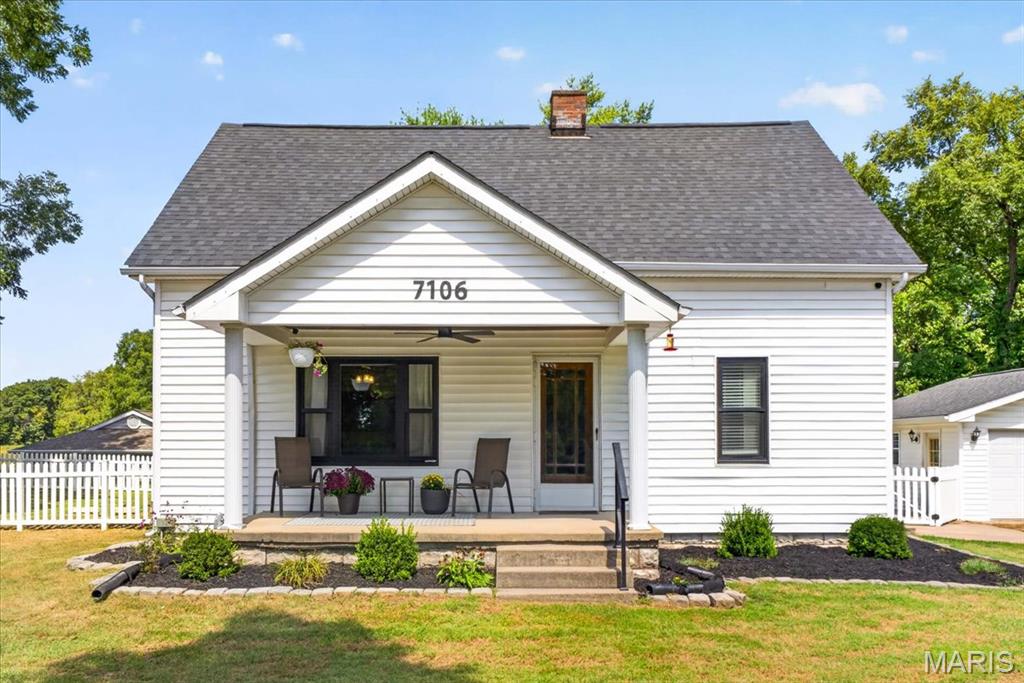 7106 Triple Lakes Road, Columbia, IL, 62236-2842