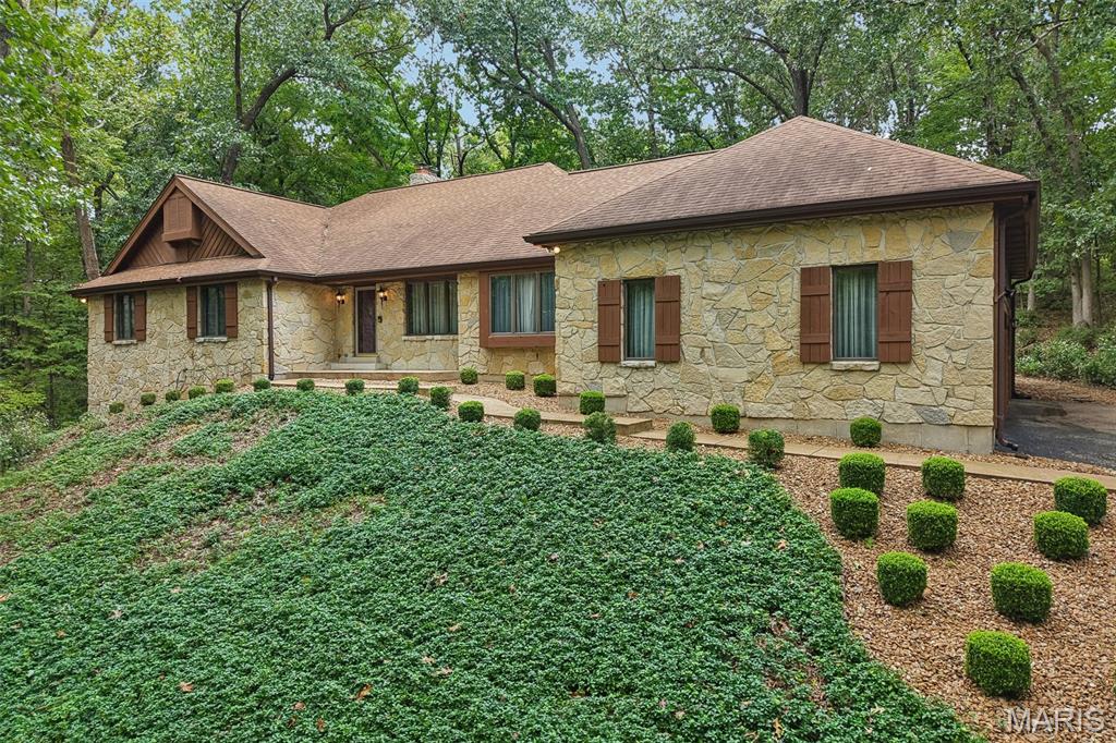 2260 Ridgley Woods Drive, Chesterfield, MO, 63005