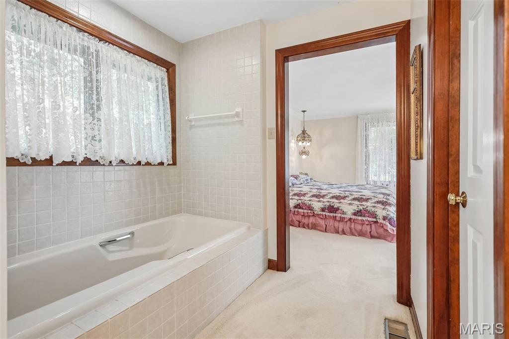 2260 Ridgley Woods Drive, Chesterfield, MO, 63005