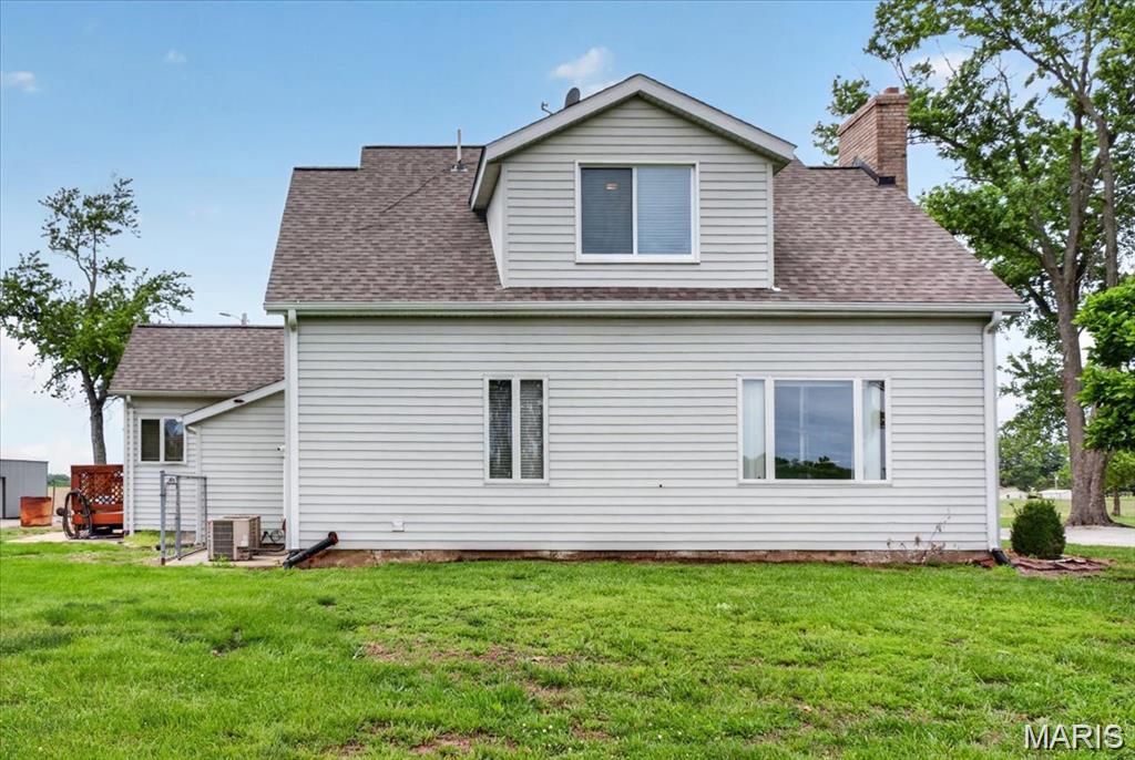 8660 Huch Lane, Columbia, IL, 62236-4620