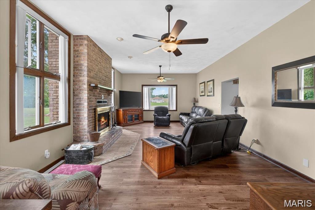 8660 Huch Lane, Columbia, IL, 62236-4620