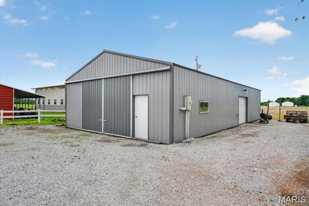 8660 Huch Lane, Columbia, IL, 62236-4620