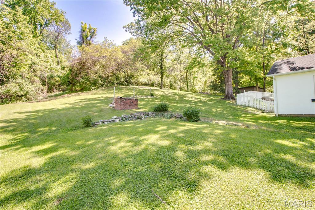 931 Sugarloaf Hill Road, Dupo, IL, 62239-1926