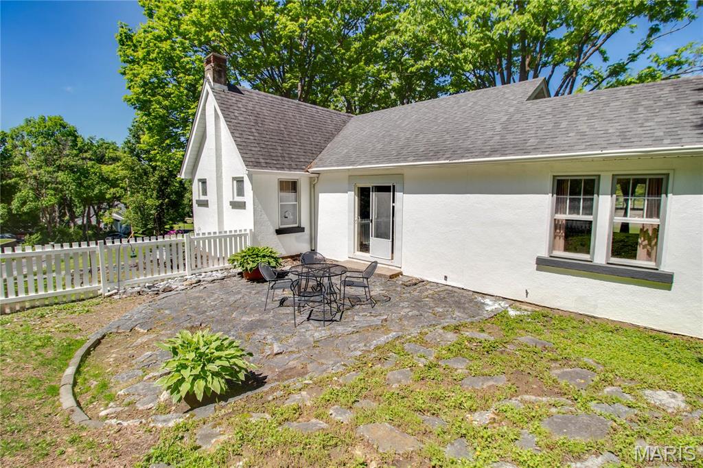 931 Sugarloaf Hill Road, Dupo, IL, 62239-1926