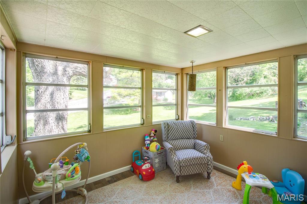 931 Sugarloaf Hill Road, Dupo, IL, 62239-1926