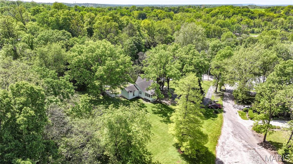 931 Sugarloaf Hill Road, Dupo, IL, 62239-1926