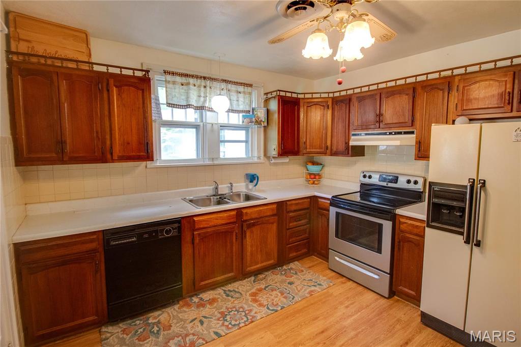 931 Sugarloaf Hill Road, Dupo, IL, 62239-1926