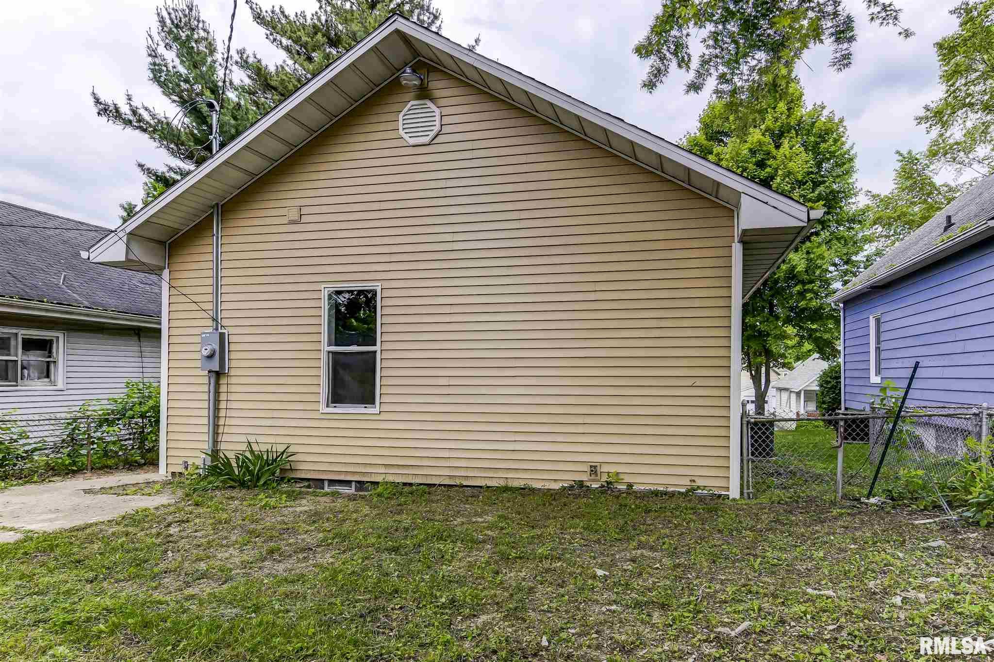1652 W Capitol Avenue, Springfield, IL, 62704