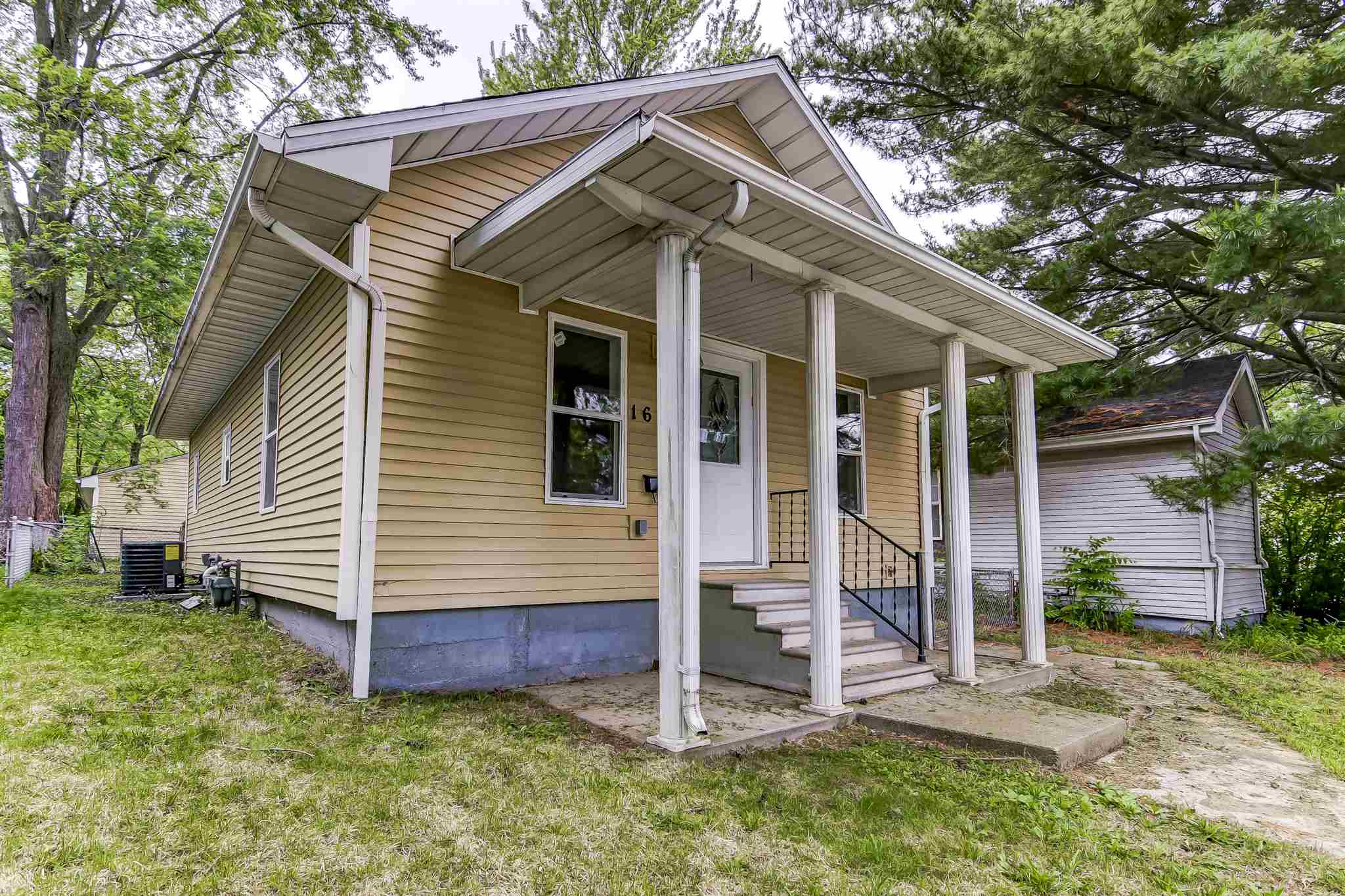 1652 W Capitol Avenue, Springfield, IL, 62704